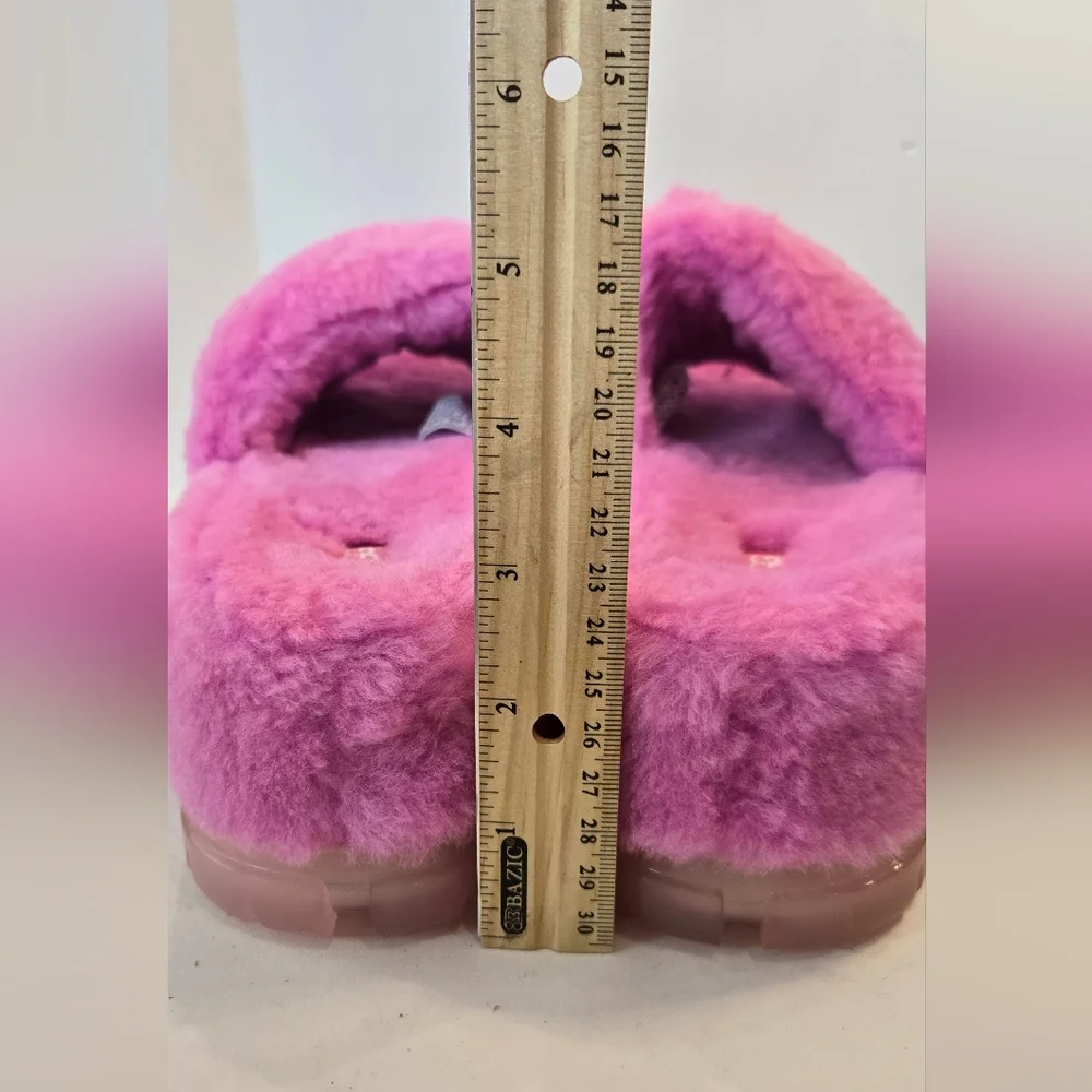 UGG cozy pink